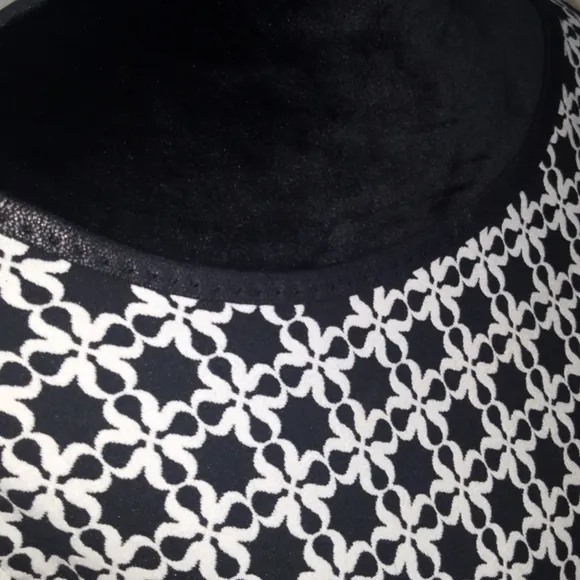 ❤Black &amp; White Print Max Studio Skirt Suit❤