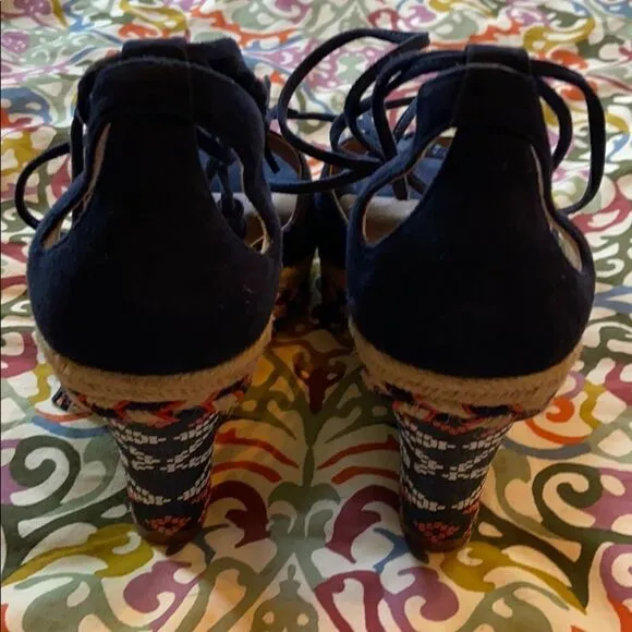 Cabi Isla wedge Sandal size 8