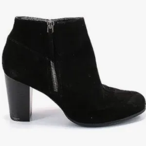 Cole Haan Womens Ankle Suede Sides Zip Nunuck Heels boots sz 9.5B