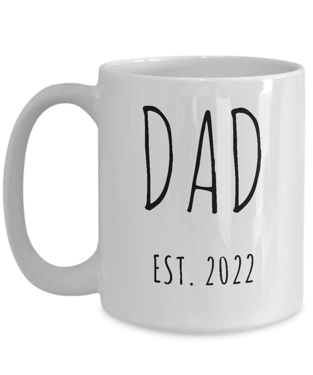 Father's Day Mug for New Dad First Time Dad Est 2022 Coffee Cup