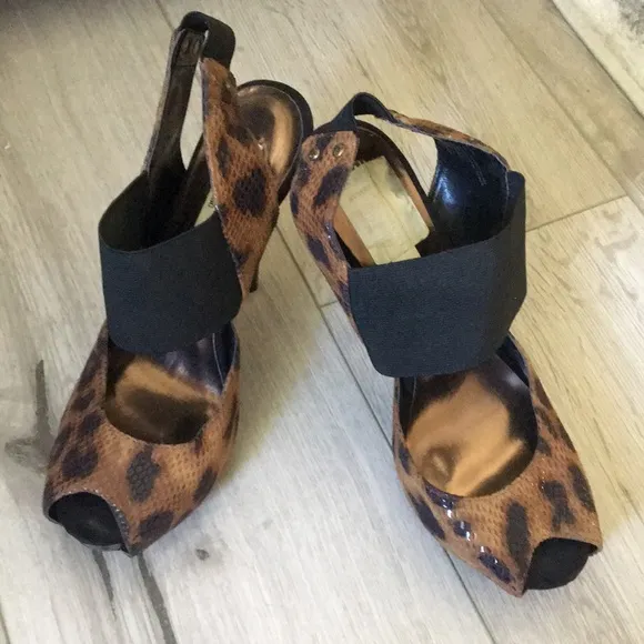 Gorgeous Leopard Print Slingbacks