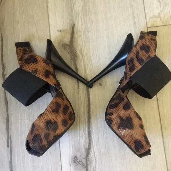 Gorgeous Leopard Print Slingbacks