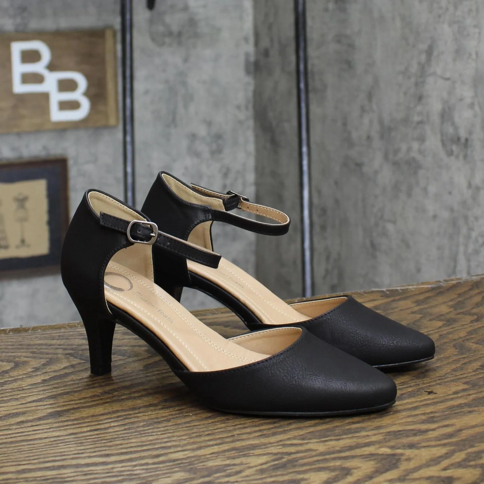 Journee Collection Women's Bettie Ankle Strap Heels BETTIE Black 5.5M
