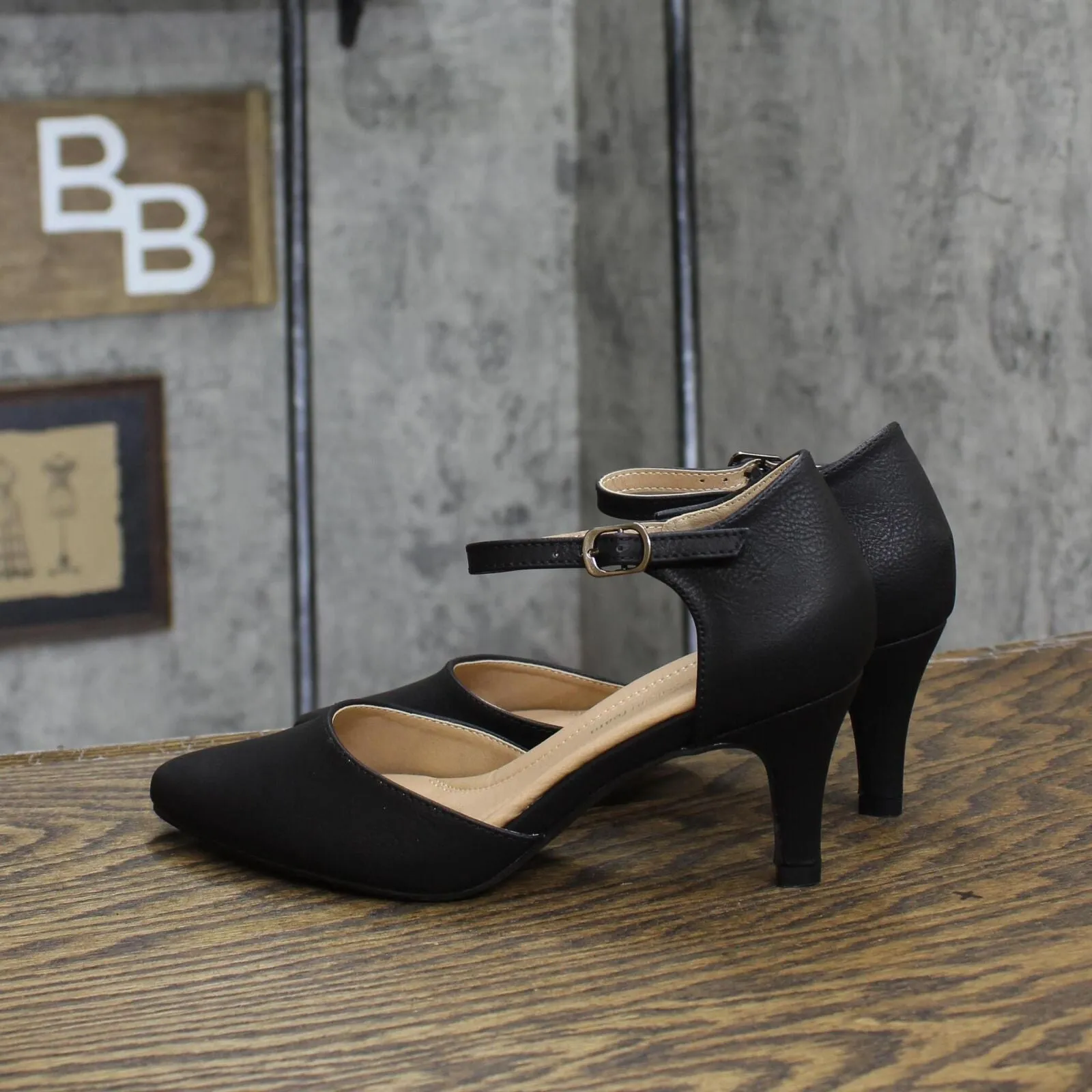 Journee Collection Women's Bettie Ankle Strap Heels BETTIE Black 5.5M
