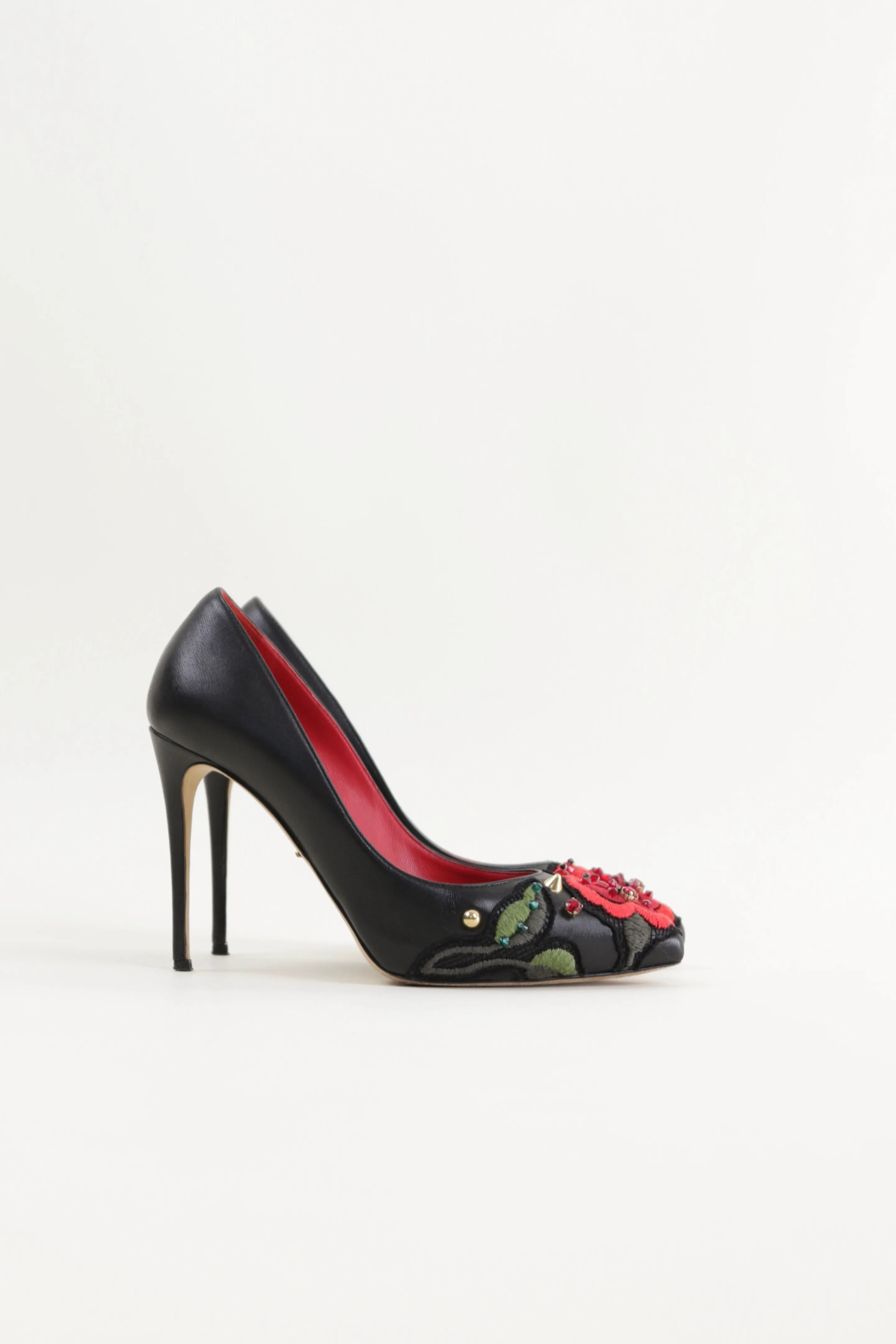 Rose Embroidered Leather Pumps