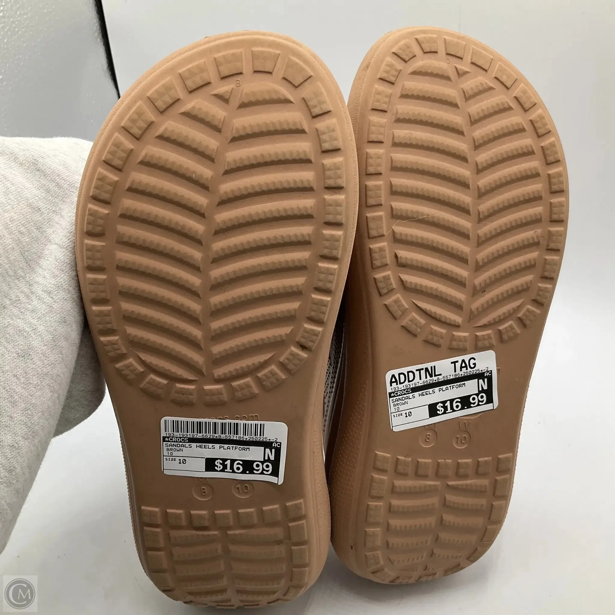 Sandals Heels Platform By Crocs In Brown, Size: 10