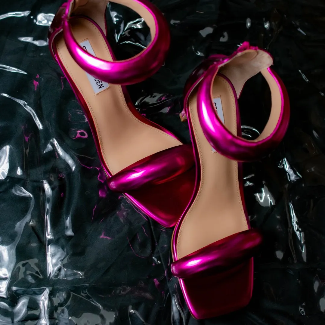 Steve Madden: Partay in Pink Metal