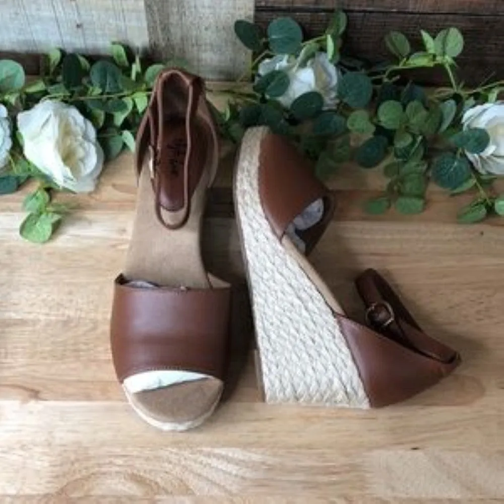 Style & Co Seleeney Wedge Sandals Brown, 10.5