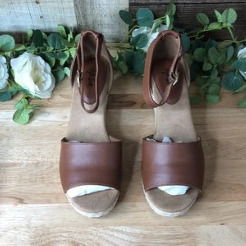 Style & Co Seleeney Wedge Sandals Brown, 10.5