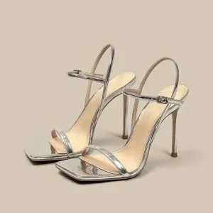 Suzie - Slingback heels