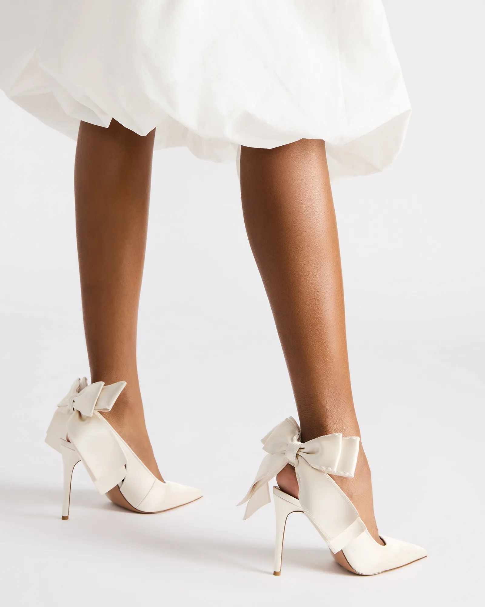 TEACUP IVORY SATIN