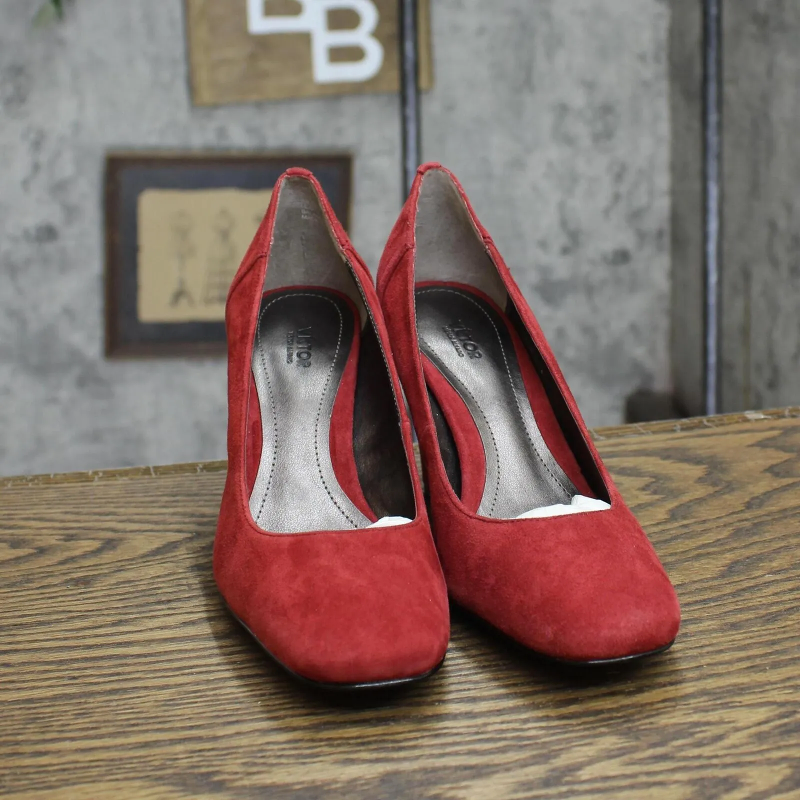 Victor Womens Vintage Suede Heels 167418a830179d Red 6M