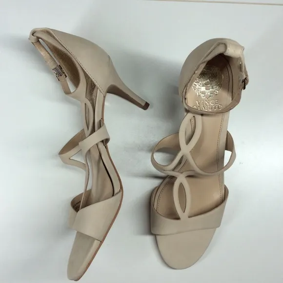 Vince Camuto Payto Nude Heels, Suede upper, Size 9.5