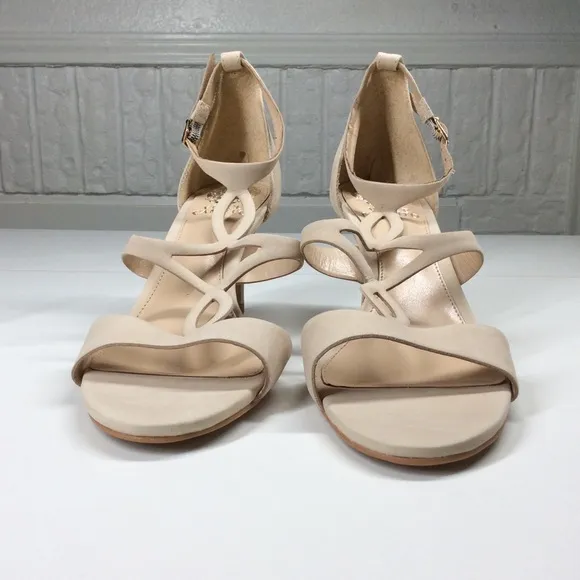 Vince Camuto Payto Nude Heels, Suede upper, Size 9.5