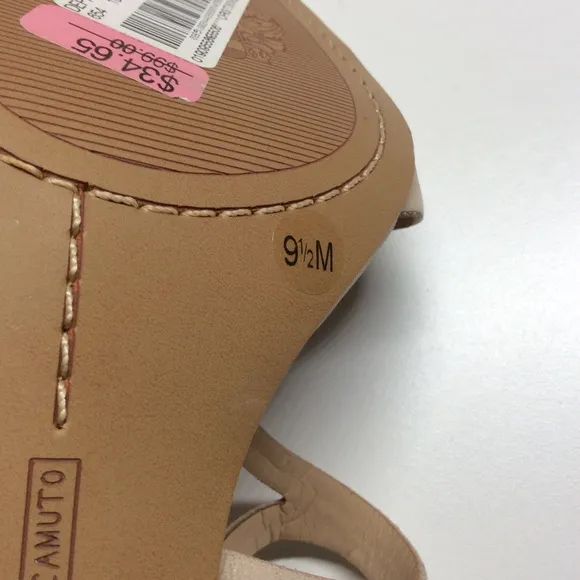 Vince Camuto Payto Nude Heels, Suede upper, Size 9.5